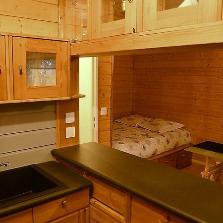 F1 Entier Cosy Style Chalet Montgeron, Proche Paris Экстерьер фото