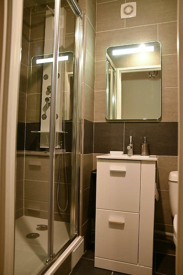 F1 Entier Cosy Style Chalet Montgeron, Proche Paris Экстерьер фото