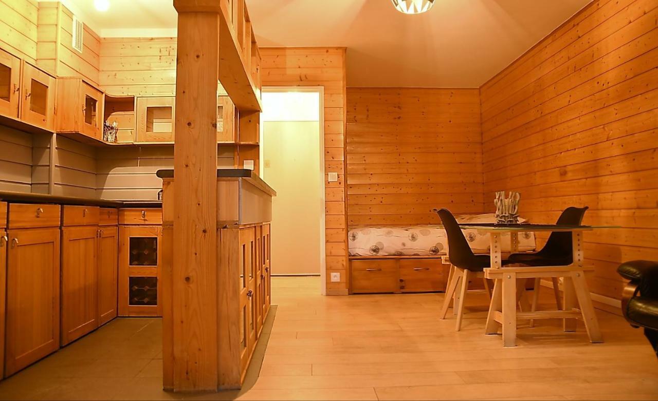 F1 Entier Cosy Style Chalet Montgeron, Proche Paris Экстерьер фото